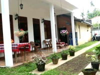 Bloom Guest House Mirissa 2*