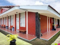 Maple House by Villa Istana Bunga