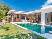 Villa LA Seminyak 4*