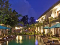 Ubud Raya Hotel 3*