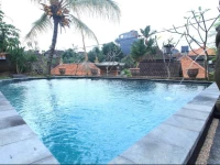 Budi House Bungalows