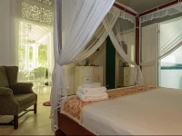 Royce Boutique Hotel