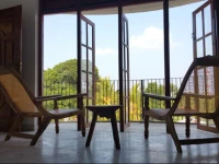 Hitchhike Backpackers