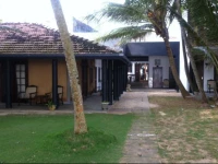 Curry Bowl Restaurant & Turtles Rest