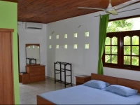 Bougain Villa Sea View Talaramba