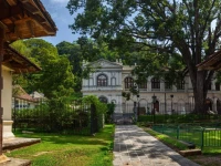 Victoria Heights Bungalow 2*