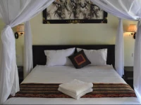 Van Karning Bungalows