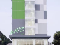 Whiz Hotel Cikini 2*