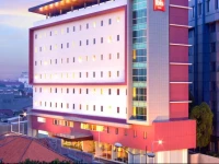Ibis Jakarta Senen Hotel 3*