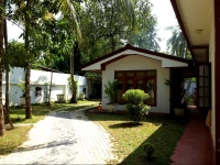 Bandhusena House & Apartment