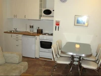 Apart - South Central Apartment