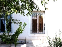 Family Garden Guest House 2*