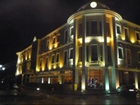 Lomsia Hotel  4*