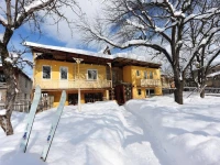 Art Villa Bakuriani 3*