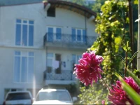 Sanni Guest House 2*