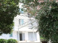 Niako Guest House 3*