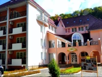 Sonyachna Polyana 3*