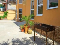 Angel Guest House 3*