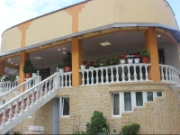 Esenya Guest House 3*