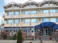 Edelveys Hotel