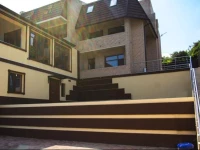 Riviera Guest House 3*