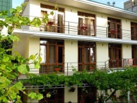Akvarel Guest House 3*