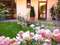 U Yasenia Guest House 2*