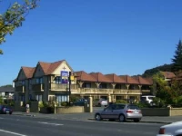 Cable Court Motel 4*