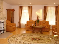 Kupecheskiy Guest House 3*