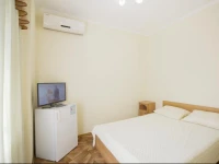 Damian Guest house  4*