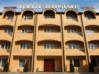 Uyut Ripsime Hotel 4*