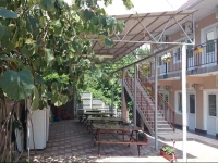 U Kota Guest House 2*