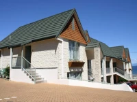 Colonial Lodge Motel 4*