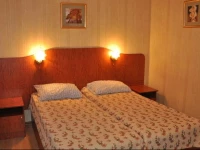 Metropoliten Guest House 3*