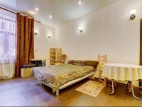 Longo Degtyarnaya 30 5*