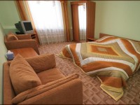 Postoyaliy Dvor 4*