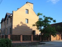 Tri Kota Mini-hotel 3*