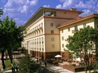 Lotte City Hotel Tashkent Palace 4*