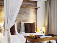 Eyja Guldsmeden Hotel