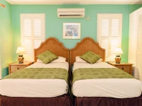 Waves on Shoal Bay Villa