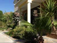 Red Rose Guest house