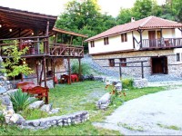 The Golden Pyramids House