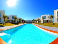 B Blue Beachouses 5*