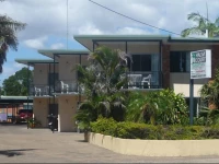 Palm Court Holiday Apartments 3*