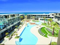 Beachfront Resort Torquay 4*
