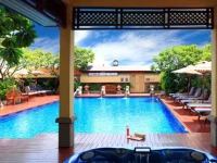 Centre Point Petchburi 5*