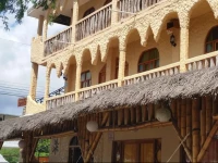 Royal Bambu Inn