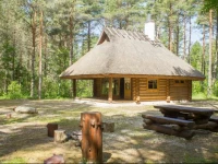 Kadaka-Hansu Holiday House