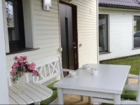 Solar Apartments - Little House