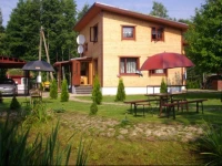 RootsikГјla Lakeside Hostel